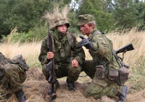 Krašto apsaugos savanorių pajėgų vadas plk. A. Plieskis apie karių savanorių kovinį rengimą - 5