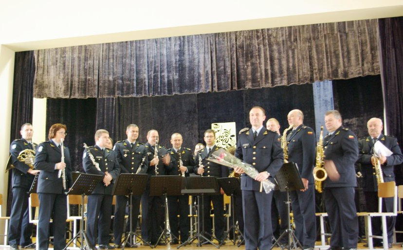 Stepono Dariaus ir Stasio Girėno gimnazijoje koncertavo Karinių oro pajėgų orkestras