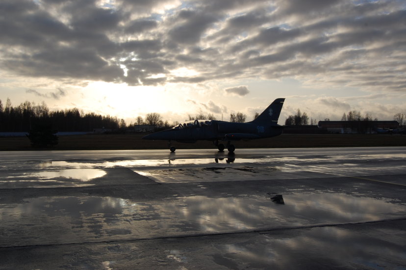 Aviacijos bazėje lankėsi Šiaulių universiteto studentai