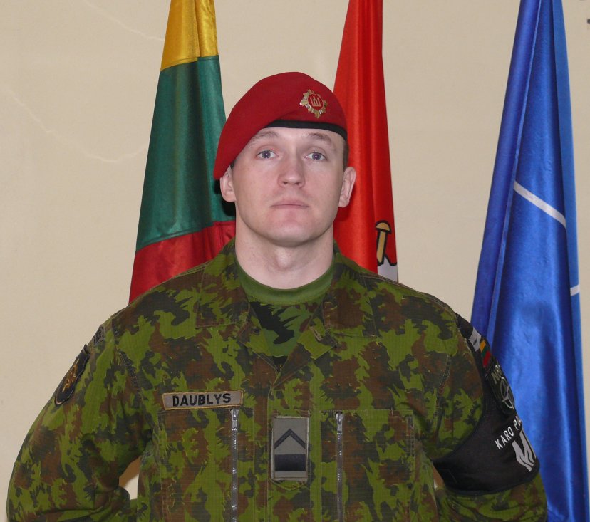 Karo policija jau turi naują beretės ženklą