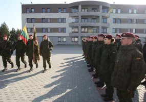 Krašto apsaugos savanorių pajėgų Didžiosios kovos apygardos 8-oji rinktinė mini 19-ąsias įkūrimo... - 1