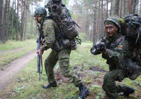 Krašto apsaugos savanorių pajėgų Didžiosios kovos apygardos 8-oji rinktinė mini 19-ąsias įkūrimo... - 4