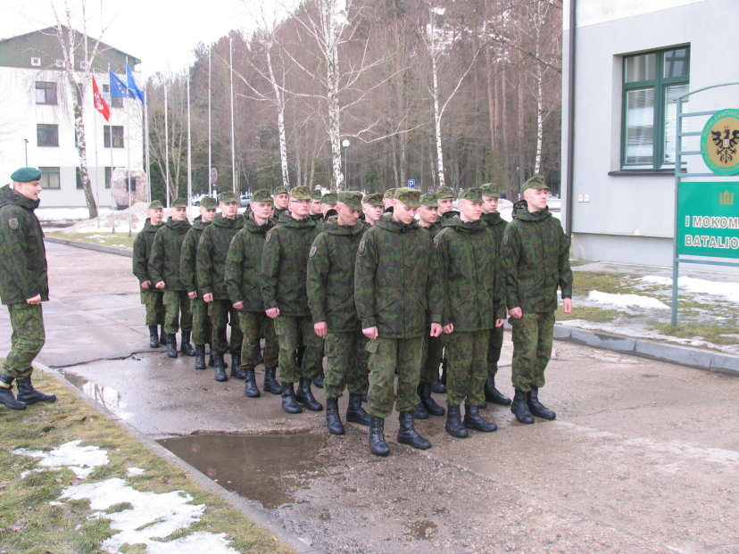 Tarnybą pradėjo antroji Būtinųjų karinių mokymų dalyvių grupė