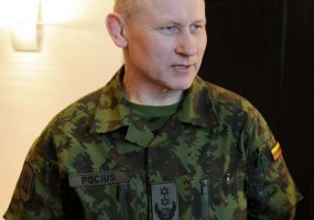 Lietuvos kariuomenės vadas išvyko į Baltijos šalių karinio komiteto susitikimą     - 1