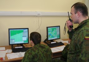 Nemenčinėje baigėsi Taikos meto užduočių operacinių pajėgų pratybos „Purpurinis lietus 2010“ - 2