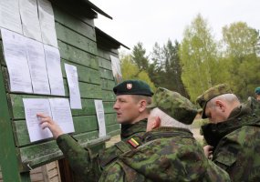 Kariuomenės šaudymo čempionato rezultatai: taikliausia – Karo policijos komanda  - 1