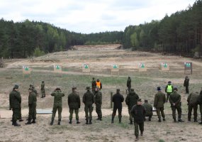 Kariuomenės šaudymo čempionato rezultatai: taikliausia – Karo policijos komanda  - 4