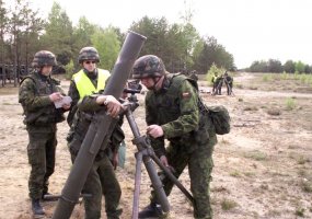 Algirdo bataliono kariai tobulino šaudymo iš minosvaidžių, netiesioginės ugnies iškvietimo ir... - 2