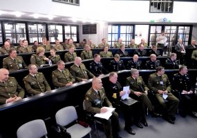 Lietuvos kariuomenės vadas pristatė savo veiklos gaires karinių vienetų vadams - 3