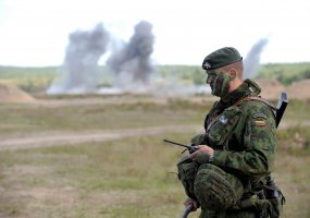Baigėsi Taikos meto užduočių operacinių pajėgų pratybos „Tvirtas skydas 2010“ - 5