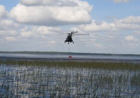 Karinių oro pajėgų sraigtasparnis gesino gaisrą - 2
