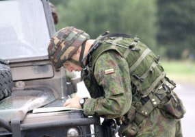 Rengdamiesi misijai Afganistane PAG-12 pamainos kariai dalyvauja lauko taktinėse pratybose - 2