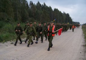 Oro gynybos bataliono kariai dalyvavo 10 kilometrų sparčiajame žygyje - 1
