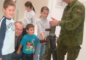 Kariai dalyvavo Klaipėdos jaunimo organizacijų mugėje - 2