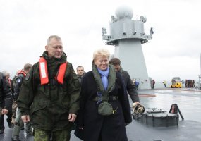 Tarptautines specialiųjų operacijų pajėgų pratybas „Šakalo akmuo“ stebėjo šalies prezidentė ir... - 3