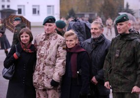 Rukloje į tarptautinę misiją Afganistane išlydėta nauja Lietuvos karių pamaina - 4