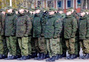 Latvijoje prasidėjo bendros Baltijos šalių ir JAV tarptautinės pratybos „Kardo kirtis - 1