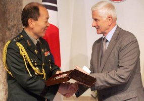 First Military Attaché of the Republic of Korea will be accredited to Lithuania  - 1