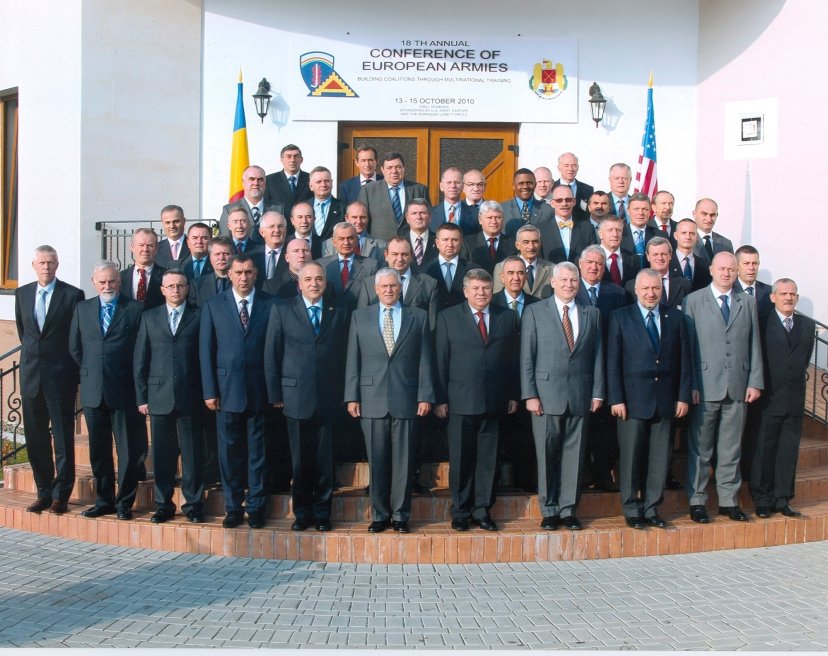 Sausumos pajėgų vadas gen. mjr. J. V. Žukas dalyvavo kasmetinėje Europos Sausumos pajėgų vadų...