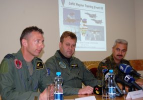 Šiauliuose nusileido NATO skraidantis radaras - 4