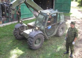 Kariuomenės logistai ruošiami dirbti autokrautuvų vairuotojais  - 3