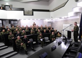 Kariuomenės vadas susitiko su pajėgų ir karinių vienetų vadais - 3
