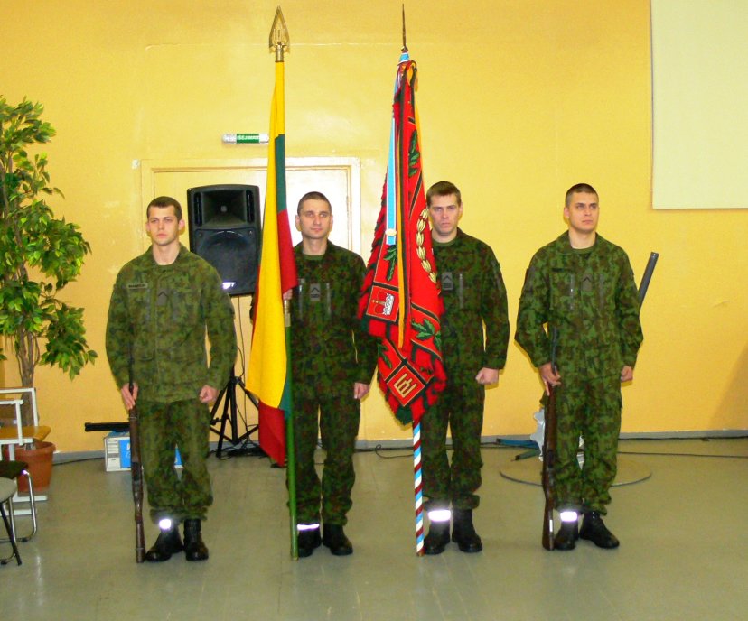 Artilerijos bataliono kariai minėjo Kariuomenės dieną