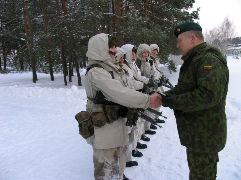 Kariuomenės vadas gen. mjr. Arvydas Pocius aplankė būtinųjų karinių mokymų dalyvius