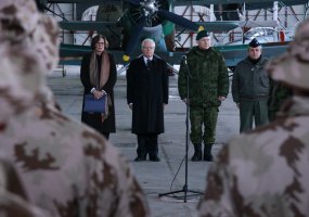 Į tarptautinę operaciją Afganistane išlydėta pirmoji Oro pajėgų mokymo grupė - 5