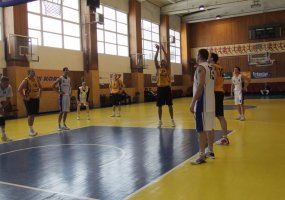 Dainavos apygardos 1-osios rinktinės krepšinio komanda – stipriausia Alytuje - 1