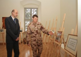 Nepriklausomybės atkūrimo dienos proga Biržuose atidaryta paroda apie Afganistaną ir eksponuojama... - 2