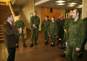 Gedimino štabo bataliono kariai Kovo 11-osios proga lankėsi Lietuvos Respublikos Seime ir... - 3