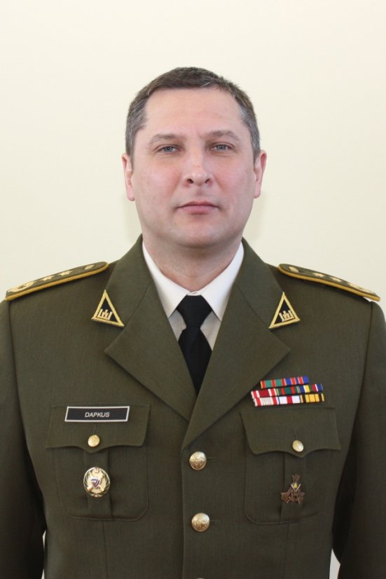 Puskarininkių mokykloje - viršininkų pasikeitimo ceremonija 