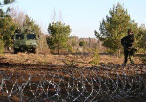 Vaidoto bataliono kariai - lauko taktinėse pratybose „Baltos naktys - 4