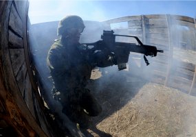 Motorizuotosios pėstininkų brigados „Geležinis Vilkas“ žvalgų  nusileidimo iš sraigtasparnio ir... - 5
