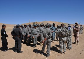 Lithuanian-led POMLT taught Ghor policemen firing skills  - 1