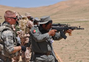 Lithuanian-led POMLT taught Ghor policemen firing skills  - 4