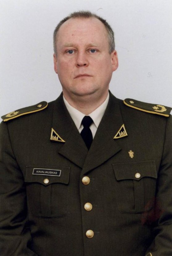 Atsisveikiname su  karo kapelionu kunigu Petru Kavaliausku