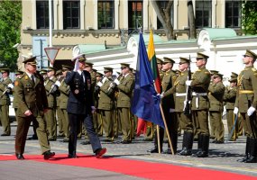 Lietuvos kariuomenės vadas: „Su NATO transformacijos vadaviete turime svarbių sąlyčio taškų - 1