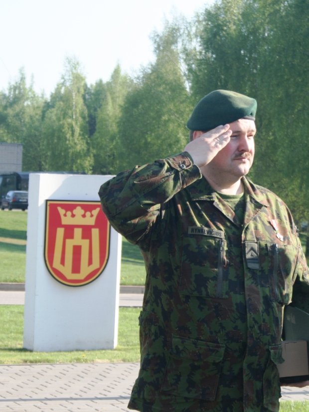 Gedimino štabo batalionas į atsargą išleido vieną iš pirmųjų tarnybą Lietuvos kariuomenėje...
