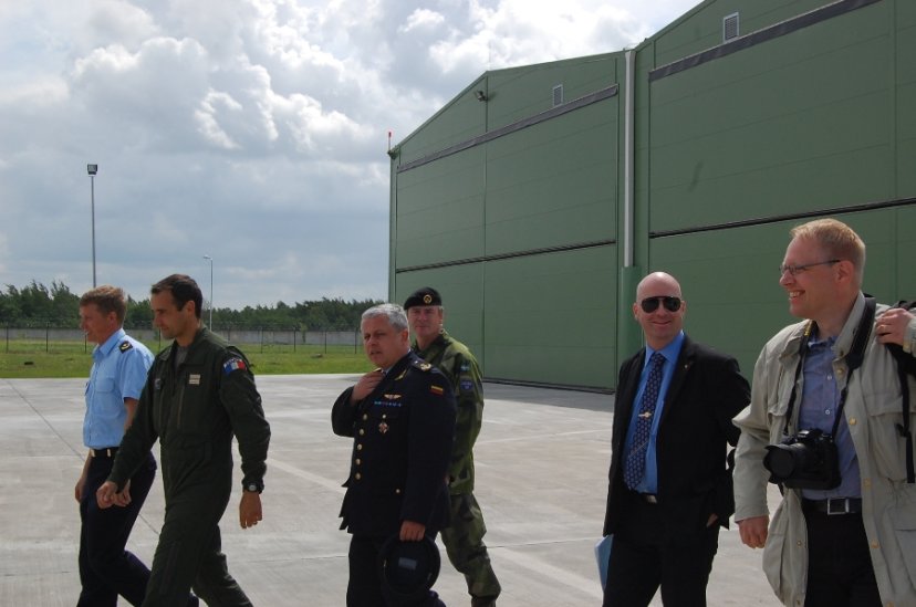 Aviacijos Bazėje lankėsi Švedijos Karalystės Gynybos tyrimų agentūros atstovai 