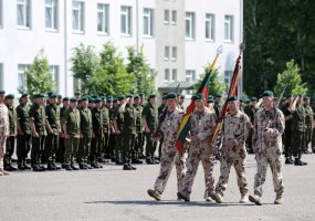 Apdovanoti iš Afganistano grįžę Lietuvos kariai - 1