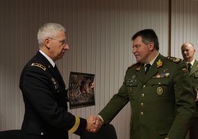 Pensilvanijos nacionalinės gvardijos vadas lankėsi Lietuvos kariuomenės Sausumos pajėgose ir KASP - 4