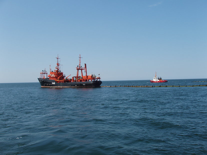 KJP laivas dalyvauja naftos taršos likvidavimo bei paieškos ir gelbėjimo pratybose Baltijos jūroje