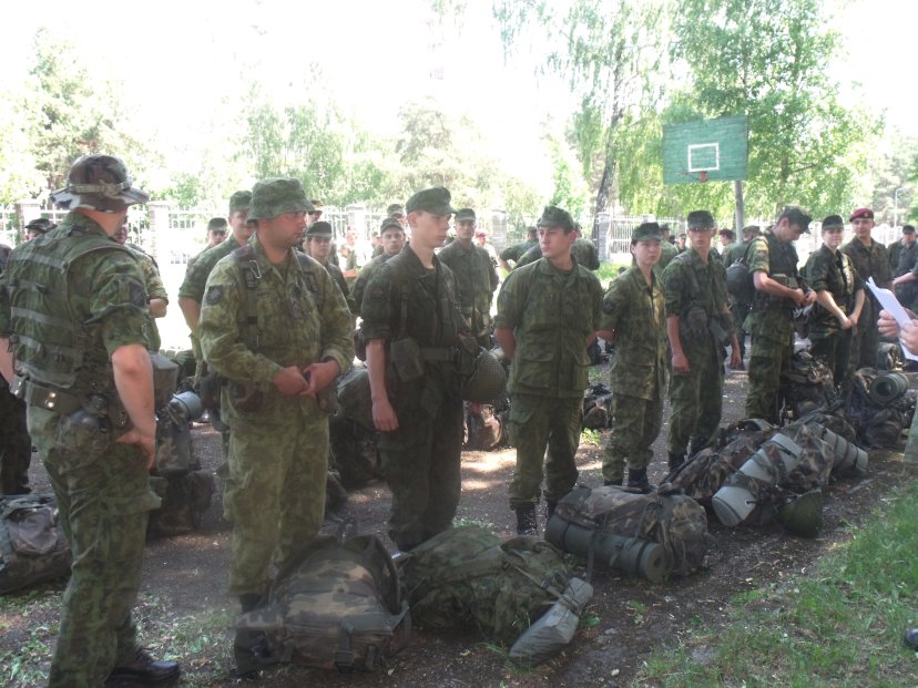 Tarp pratybų „Gintarinė viltis 2011“ dalyvių – ir pora šimtų Lietuvos savanorių
