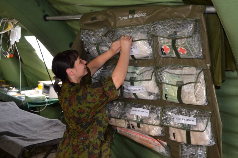 Moterys užima svarbią vietą tarptautinėse pratybose „Gintarinė viltis 2011