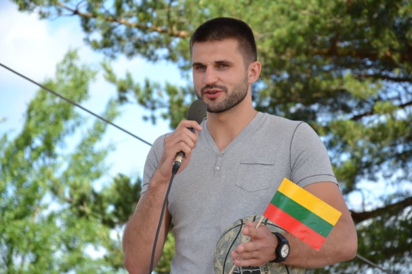 Basketball player Linas Kleiza and strongman Žydrūnas Savickas expressed solidarity with...
