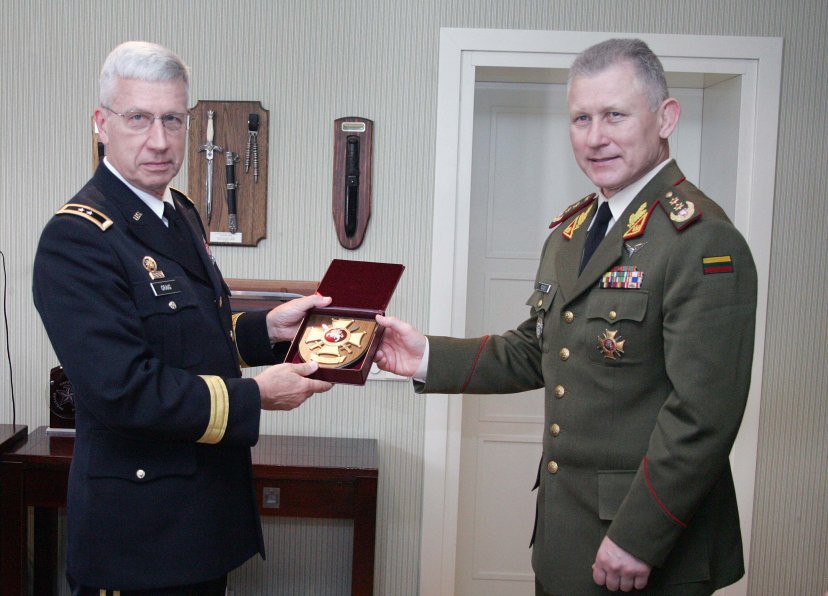 Lietuvos kariuomenės vadas susitiko su JAV Pensilvanijos nacionalinės gvardijos vadu