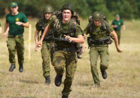 Savanorių sporto žaidynėse vėl geriausiai pasirodė Vyčio apygardos 5-osios rinktinės kariai - 2
