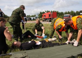 Per pratybas Aviacijos bazėje buvo tobulinami tarnybų veiksmai aviacinio incidento metu  - 5
